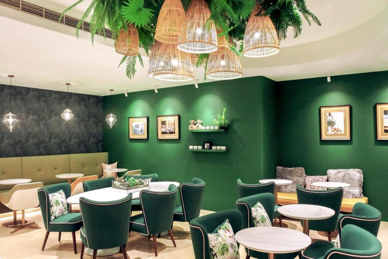 Caesar Park Hotel 4*